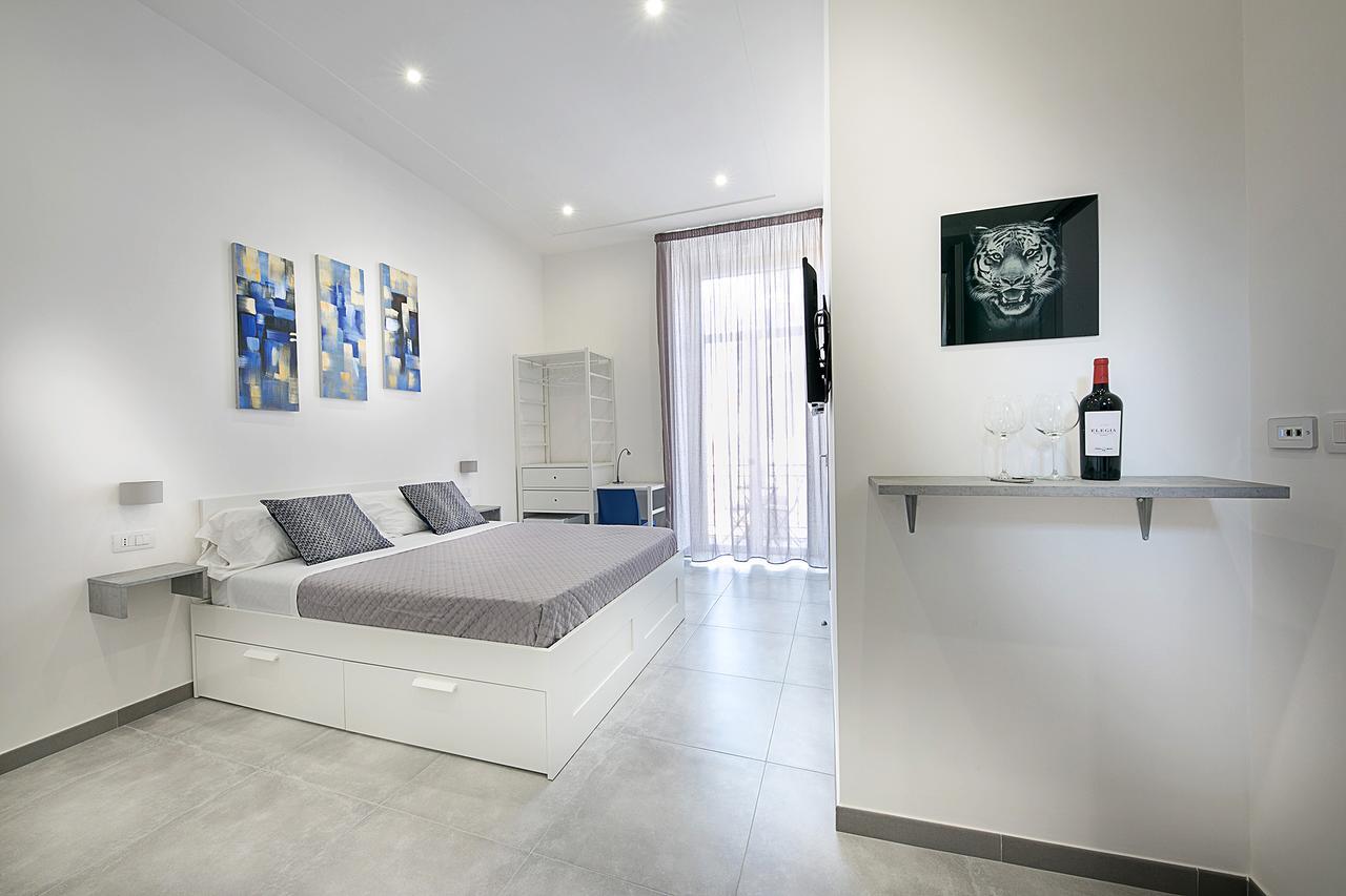 President Suites Napoli Eksteriør bilde