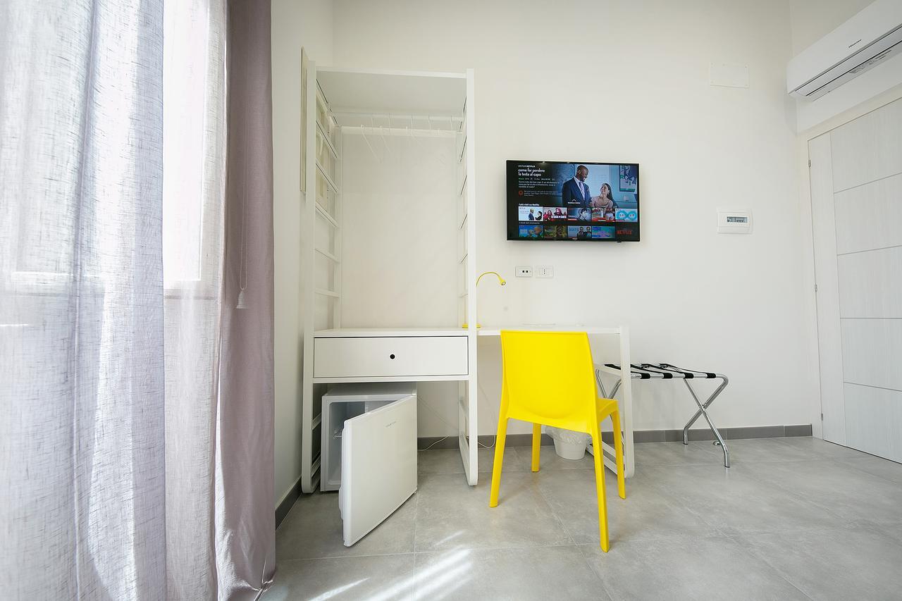 President Suites Napoli Eksteriør bilde