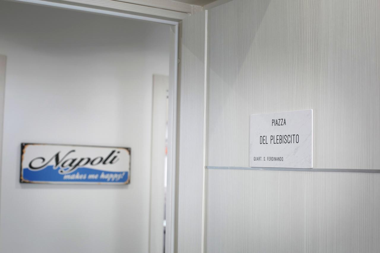 President Suites Napoli Eksteriør bilde